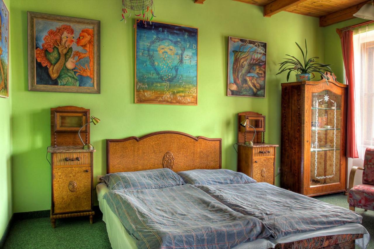Guest house Medvedi Paseka *