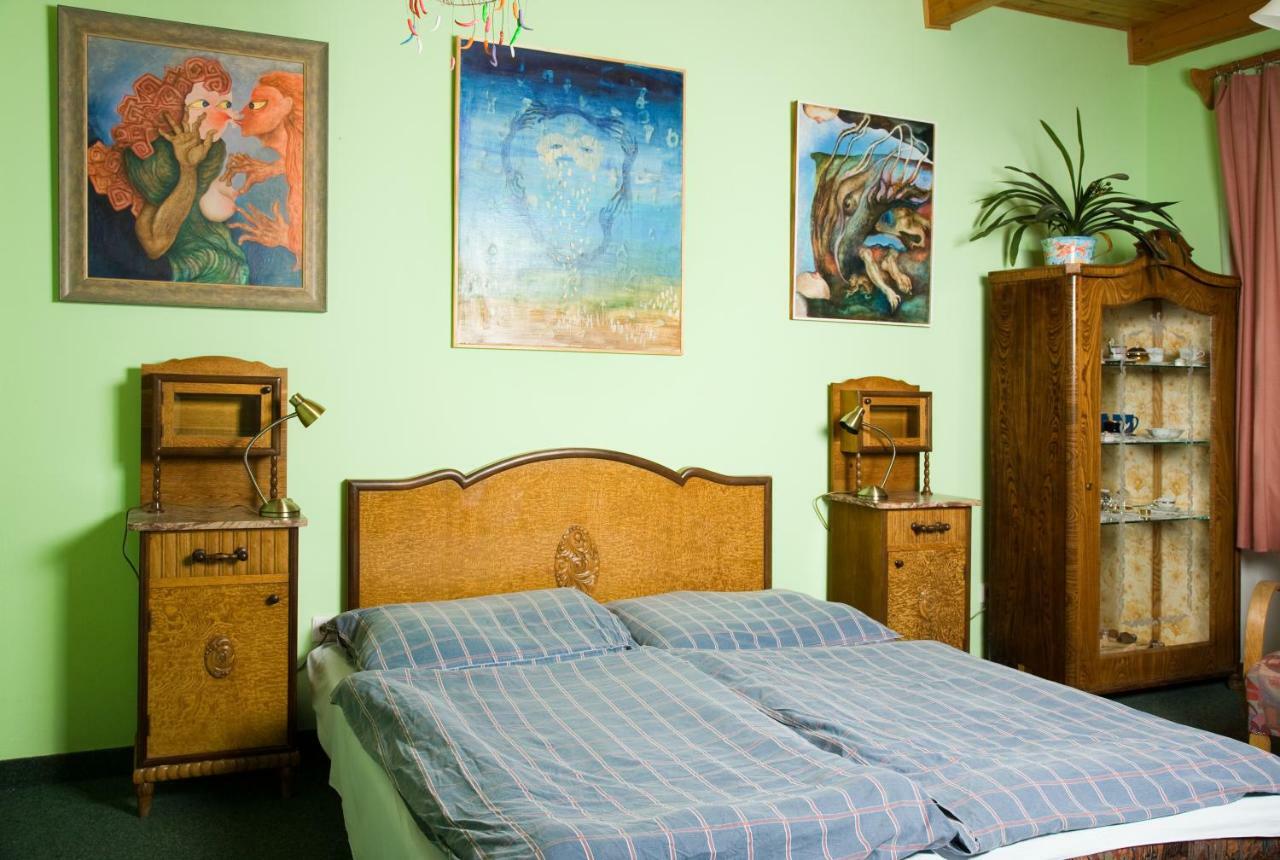 Medvedi Paseka Guest house Nova Bystrice